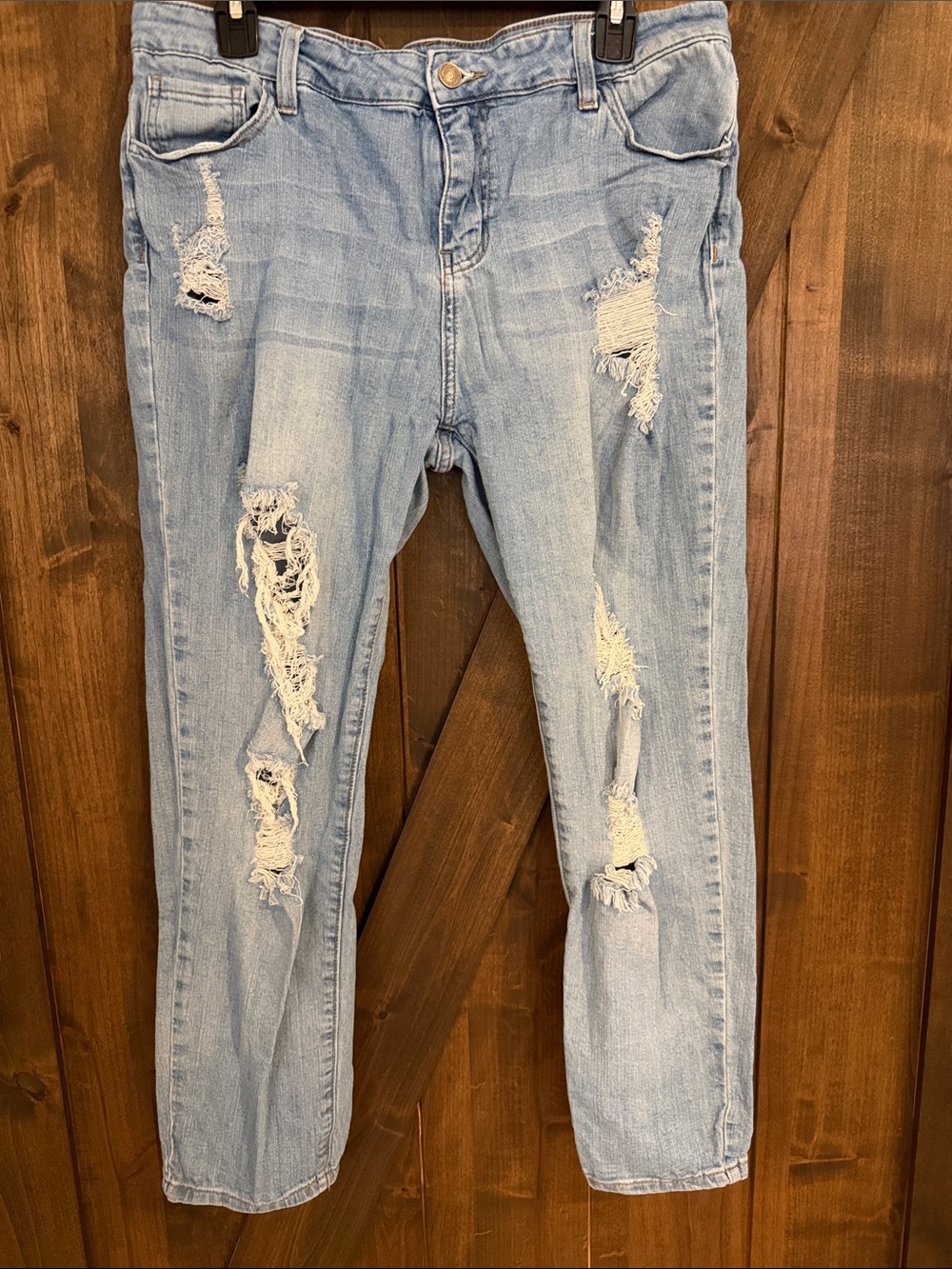 Distressed Light Blue Straight-Leg Women’s Jeans